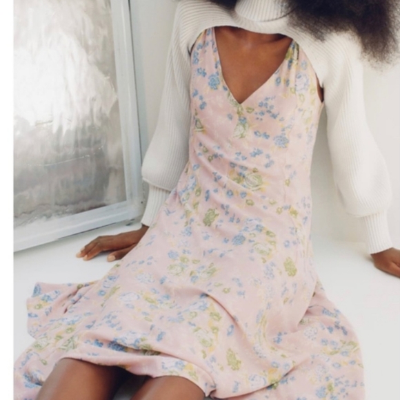 Zara Dresses & Skirts - Zara pastel pink floral print flowy dress